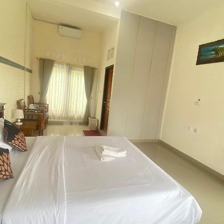 Sri Sedana Guest House ซิเดอมัน ภายนอก รูปภาพ