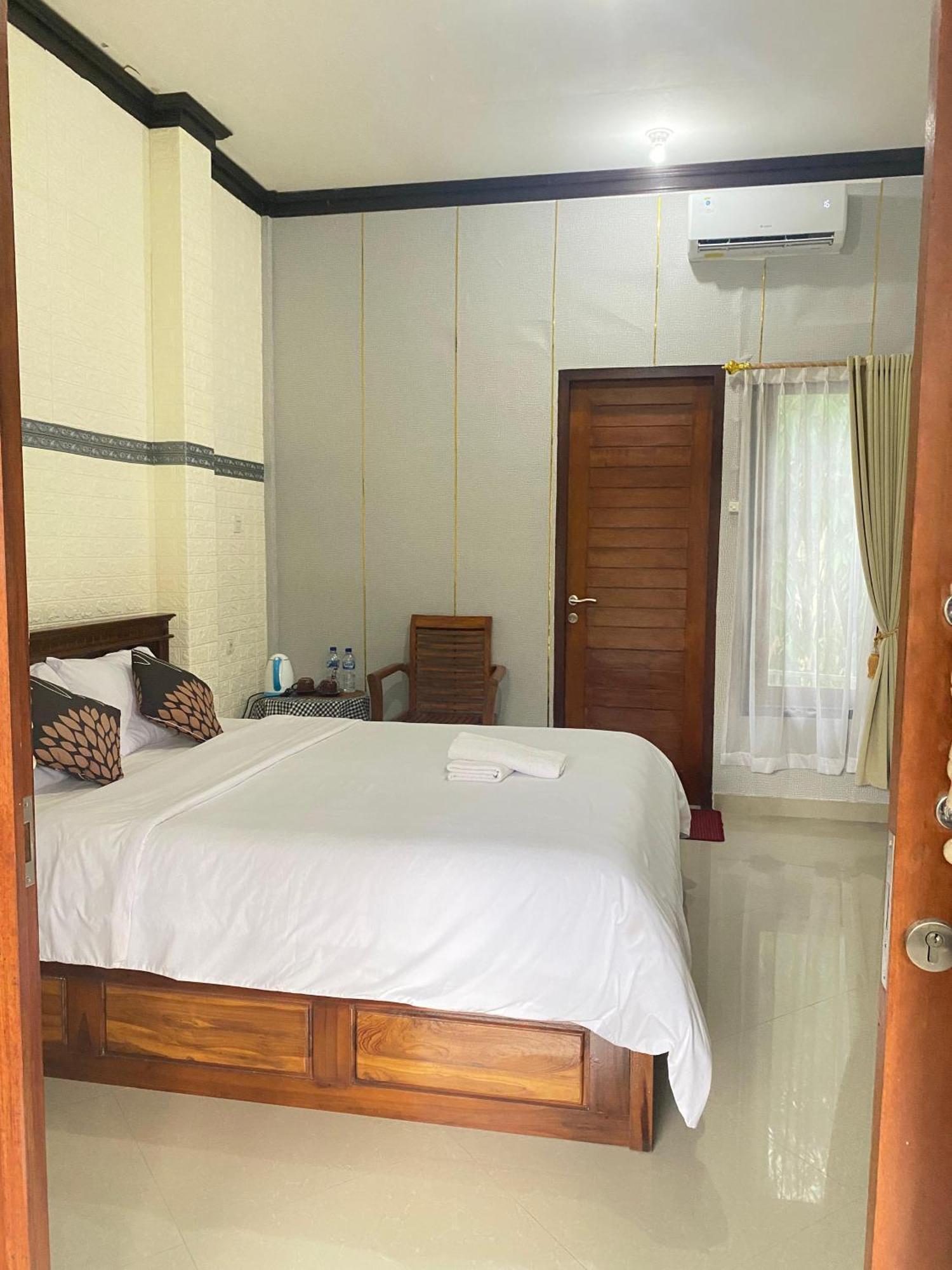 Sri Sedana Guest House ซิเดอมัน ภายนอก รูปภาพ